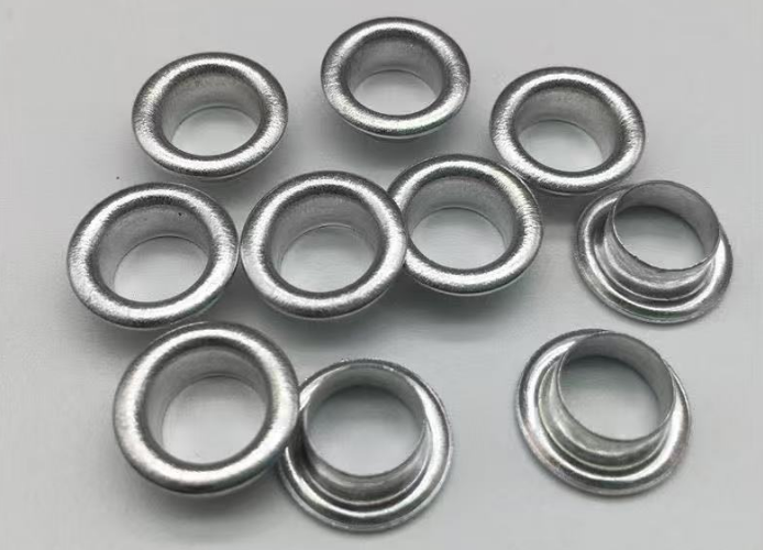 আইলেটগুলির বিভিন্ন উপাদান