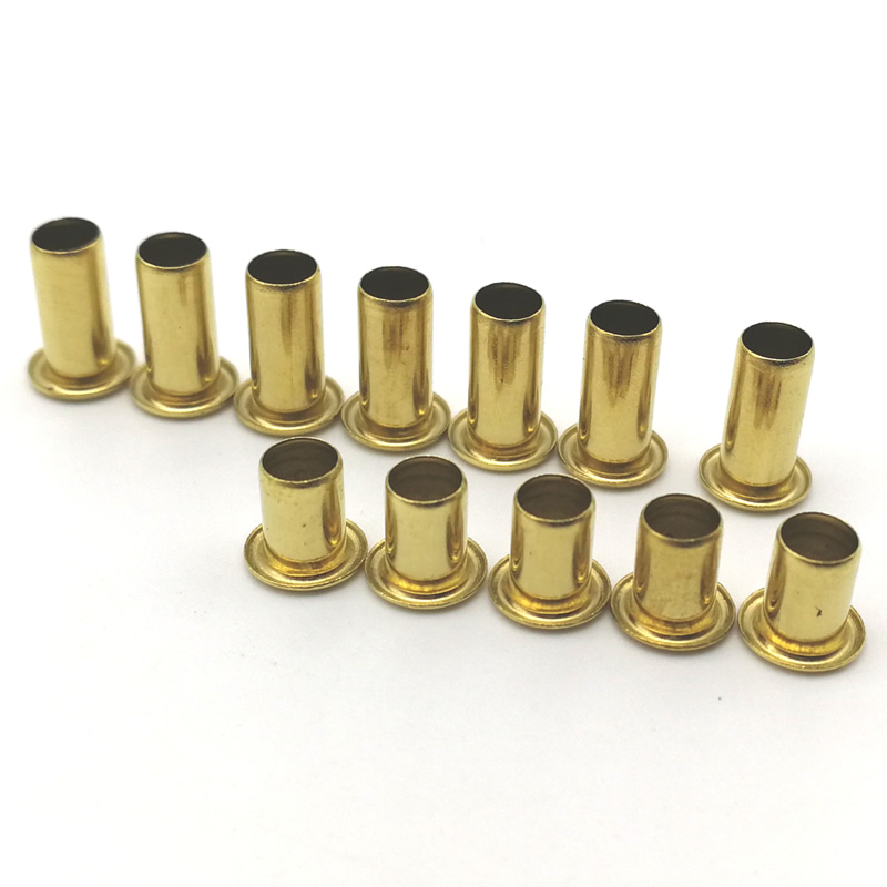 রিভেট আইলেটস